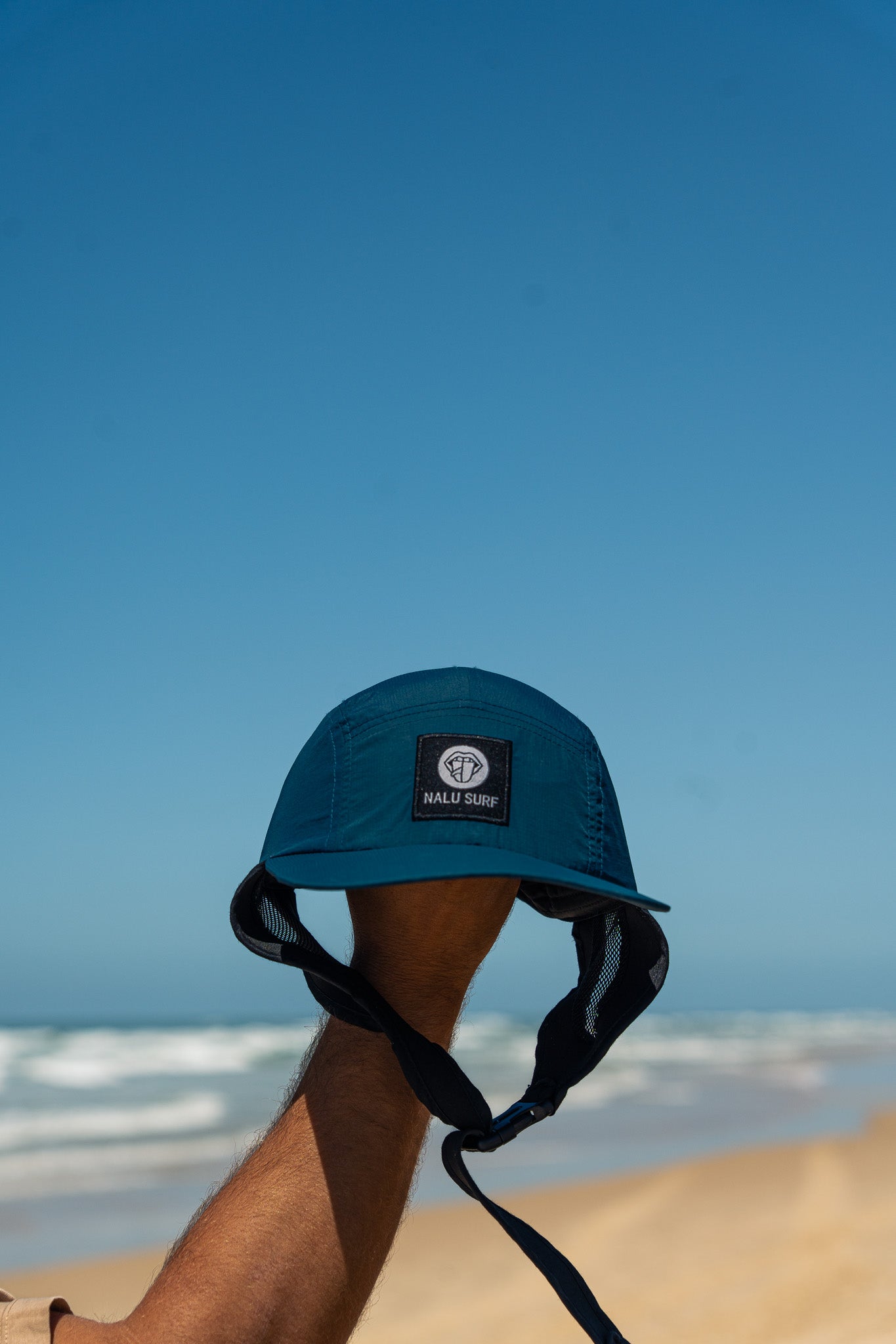 Helmet surfing Hat – כובע גלישה עם קסדה