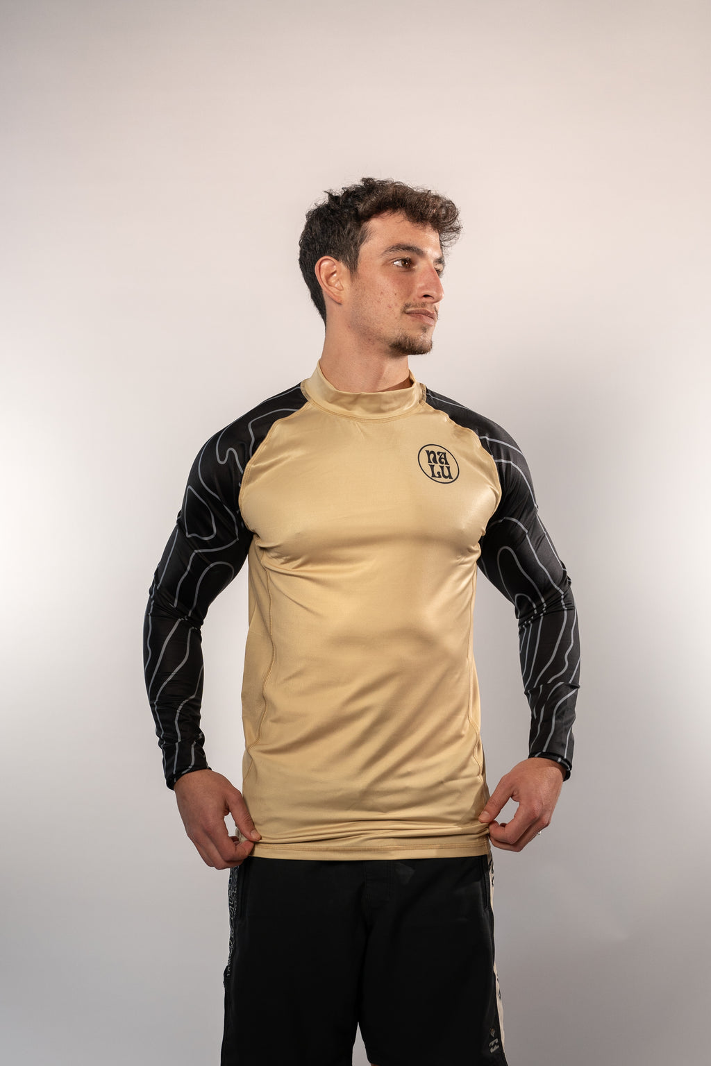 man Rashie - חולצת גלישה לגברים