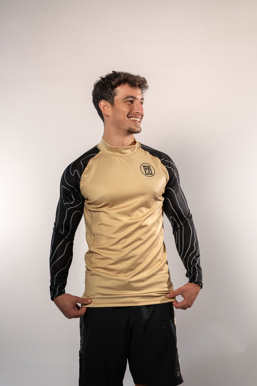 man Rashie - חולצת גלישה לגברים