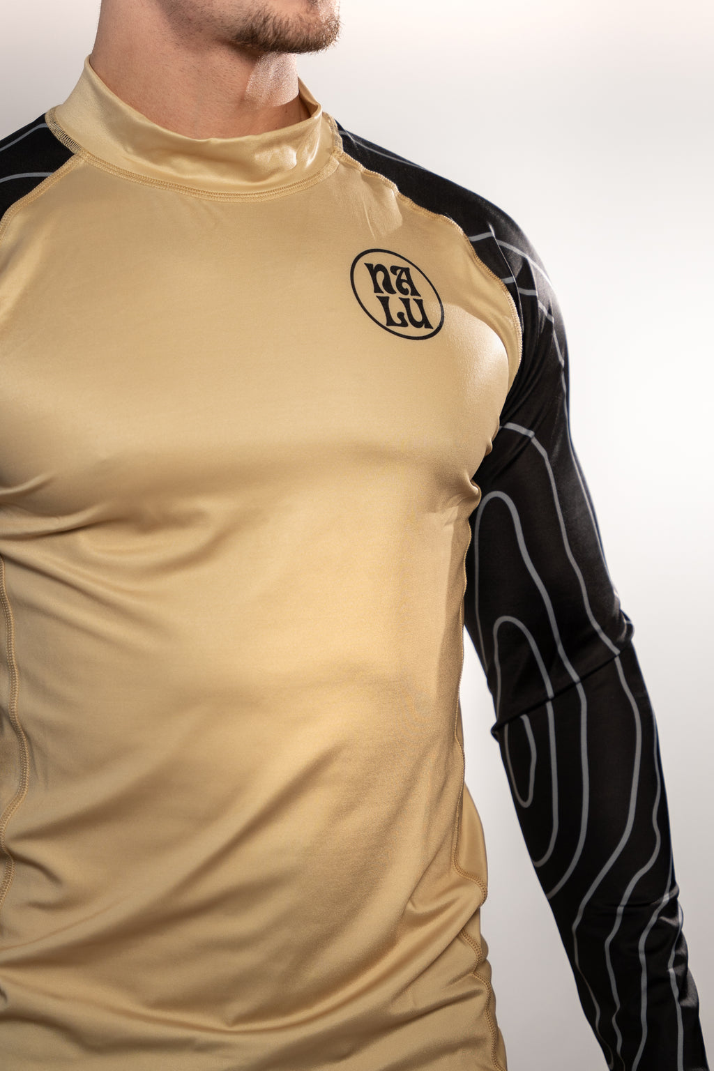 man Rashie - חולצת גלישה לגברים